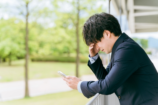 気分の落ち込んで涙が出る。心の疲れのサインかも？そんなときの対処はどんなことをする？